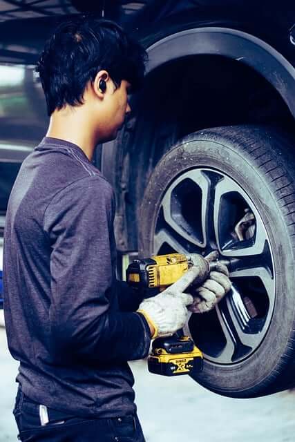 car wheel alignment maintenance